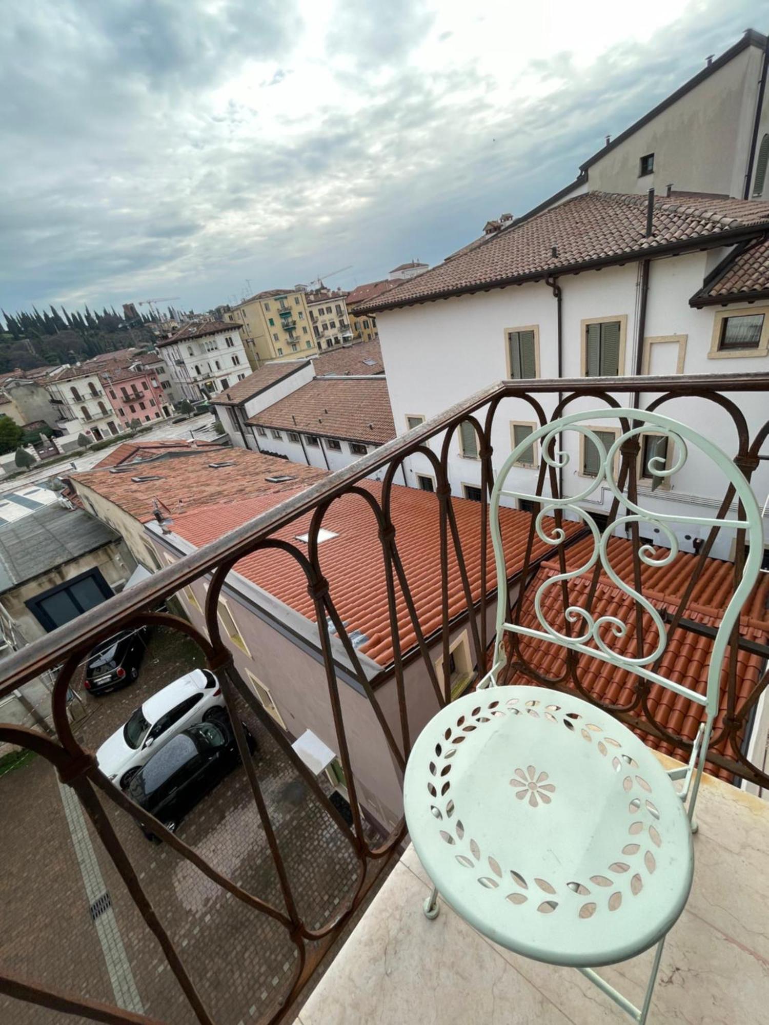 Enchanting Verona Bagian luar foto