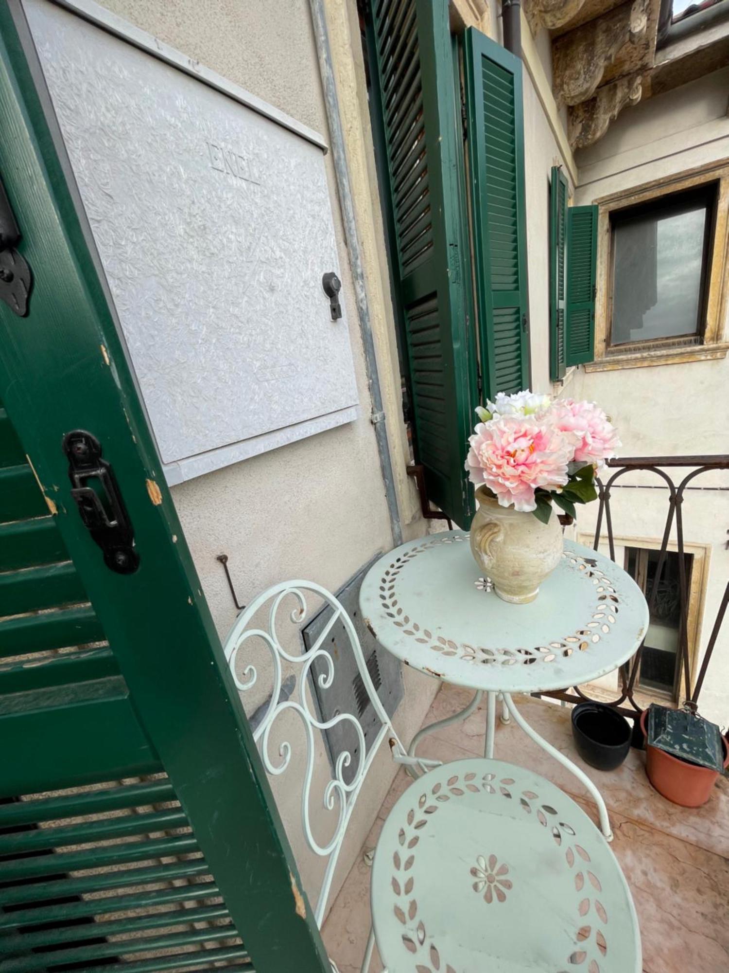 Enchanting Verona Bagian luar foto
